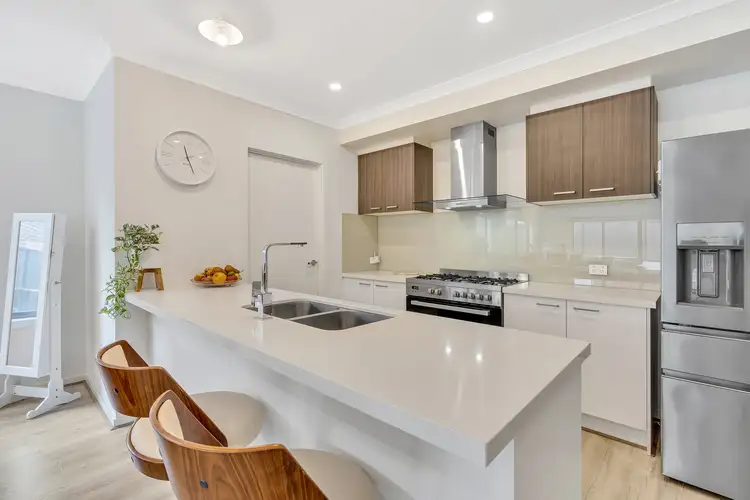 Fifth view of Homely house listing, 10 Archipelago Drive, Craigieburn VIC 3064