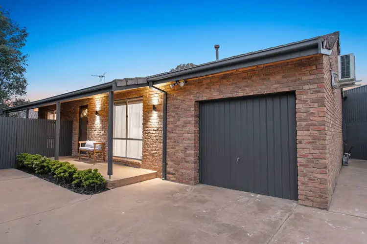 121 Warrawee Circuit, Frankston VIC 3199