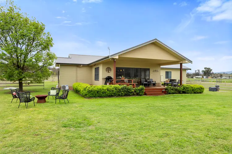 26 Walmar Road, Kootingal NSW 2352