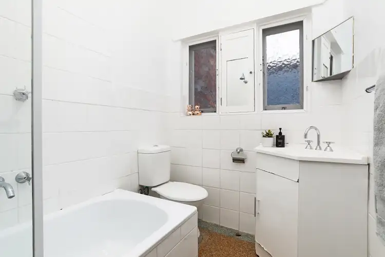 Fifth view of Homely apartment listing, 4/63 Watson Street, Bondi NSW 2026