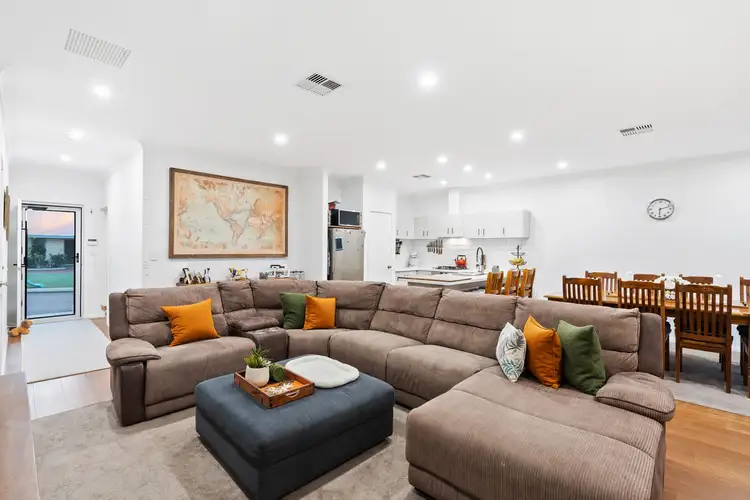 6/3 Mountain View, Kelmscott WA 6111