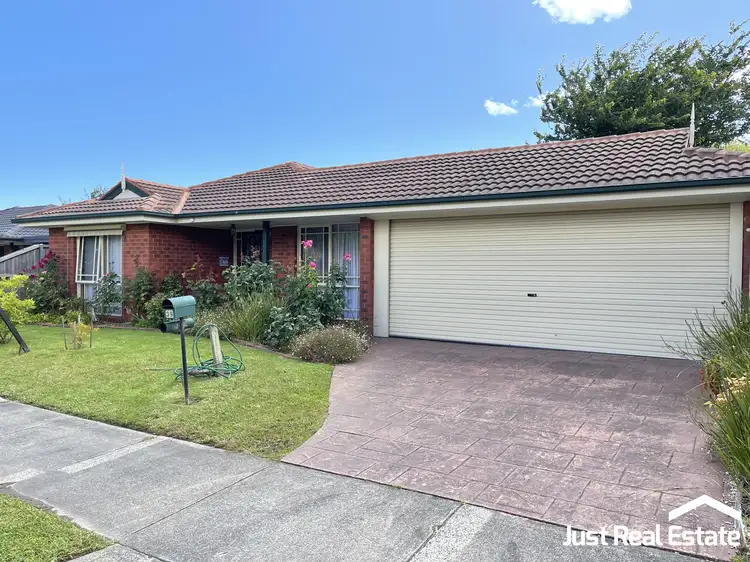 39 Coolong Avenue, Berwick VIC 3806