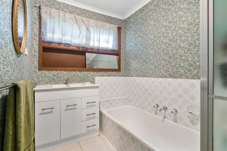 Seventh view of Homely unit listing, 4/5 Reservoir Road, Frankston VIC 3199