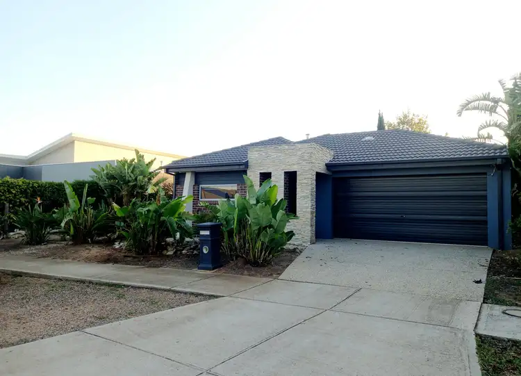 Second view of Homely house listing, 7 Saltbush Crescent, Brookfield VIC 3338