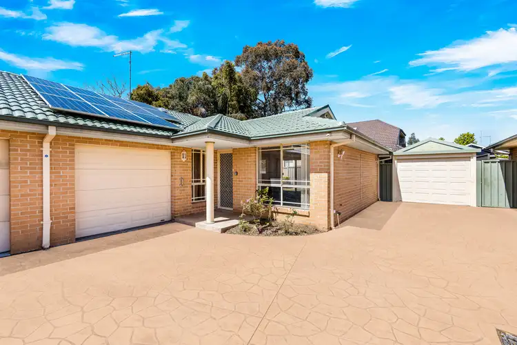 2/29 Hobart Street, Oxley Park NSW 2760