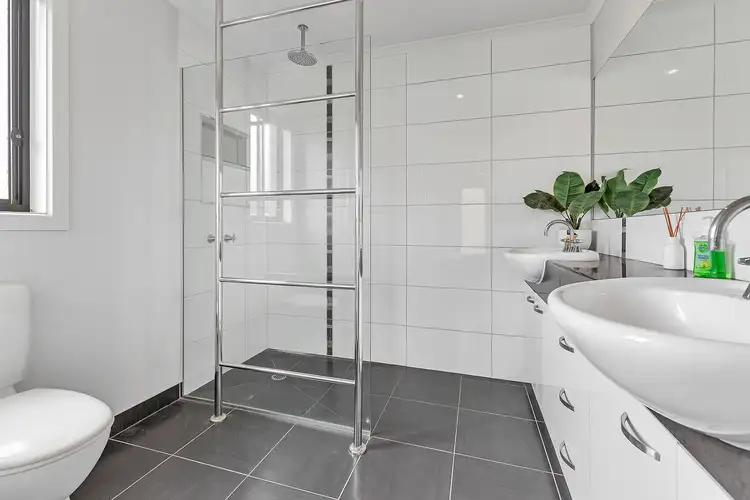 Third view of Homely house listing, 2 Kalimna Court, Tongala VIC 3621