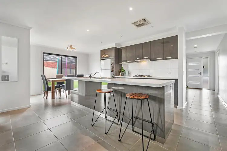 Fifth view of Homely house listing, 2 Kalimna Court, Tongala VIC 3621