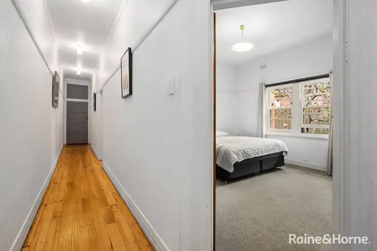 106 North Road, Newport VIC 3015