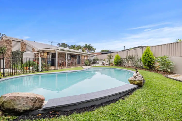 15 Deckle Road, Petrie QLD 4502