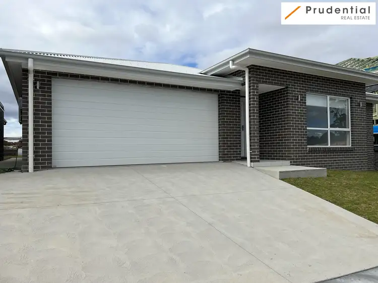 25 Berridale Street, Gregory Hills NSW 2557