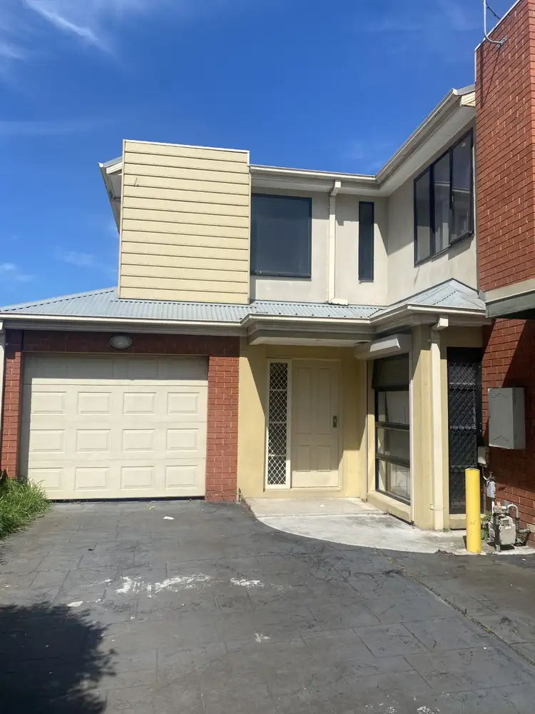 15 Pickett Street