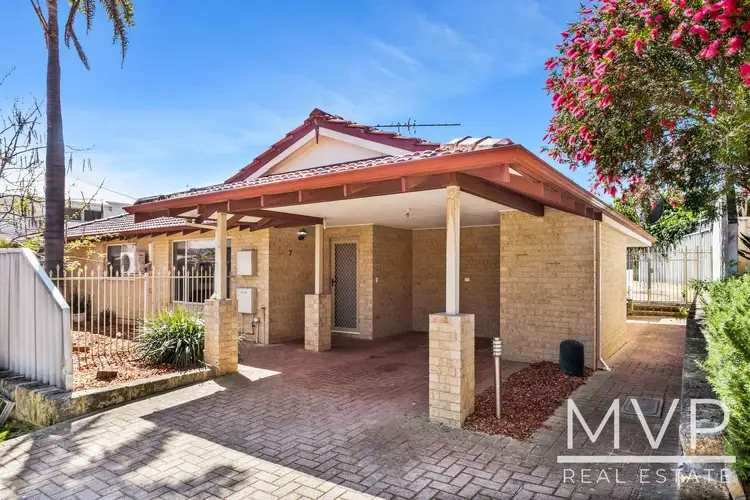 7/104 Forrest Road, Hamilton Hill WA 6163