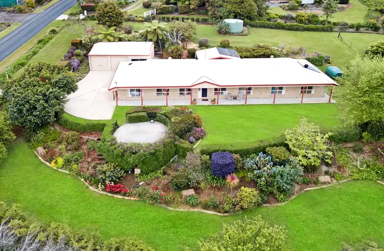1 Gibson Avenue, Maleny QLD 4552