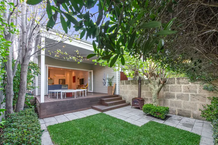 1 Alfred Road, North Fremantle WA 6159