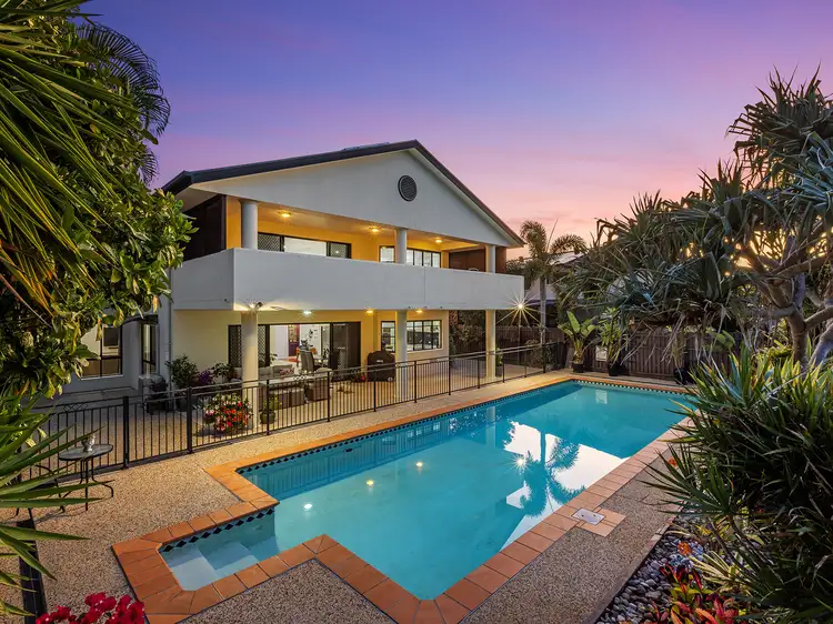 7 Oak Grove Way