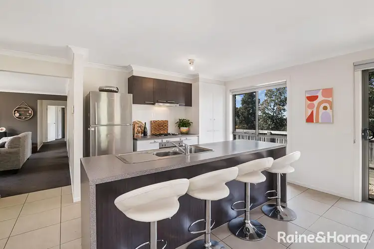 Third view of Homely house listing, 2 Oswin Court, Sunbury VIC 3429