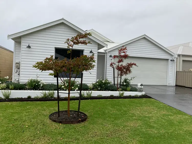 31 Ballard Loop