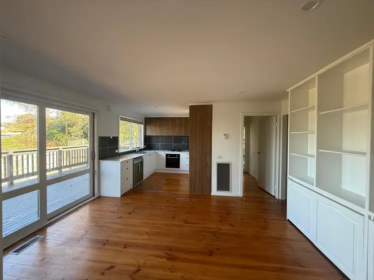 Second view of Homely house listing, 9 Coledale Close, Endeavour Hills VIC 3802