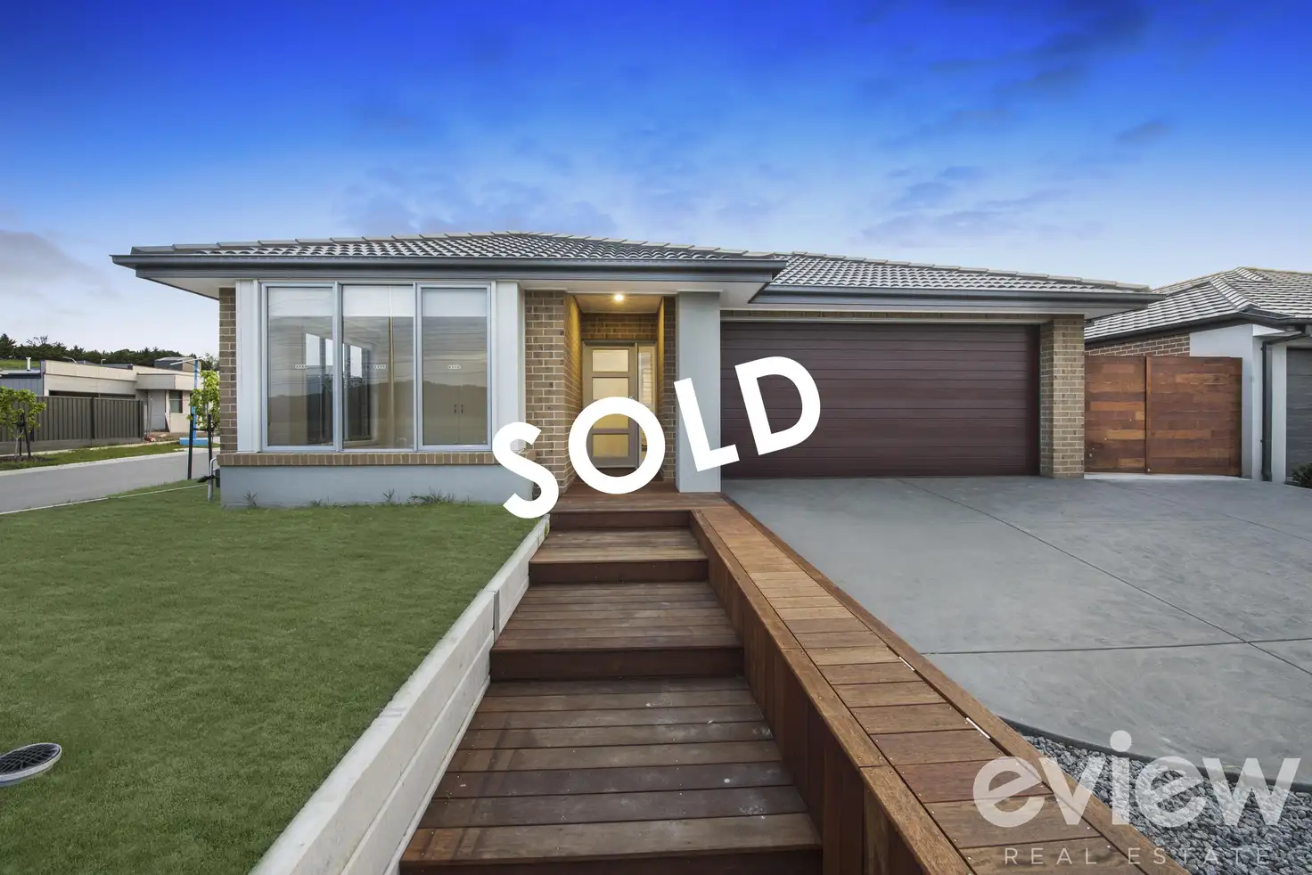 Main view of Homely house listing, 33 Sundance Promenade, Pakenham VIC 3810