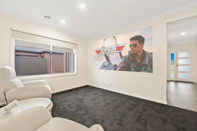 Second view of Homely house listing, 33 Sundance Promenade, Pakenham VIC 3810