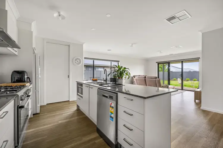 Fifth view of Homely house listing, 35 Yarrabee Drive, Wirlinga NSW 2640