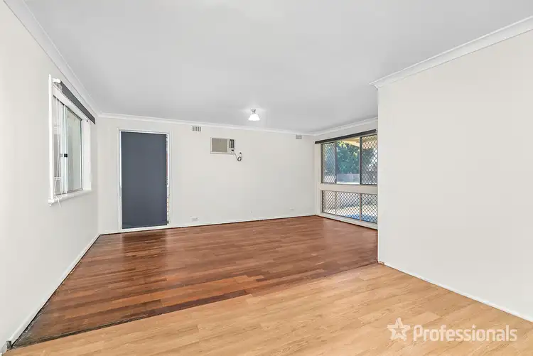 Second view of Homely house listing, 105 Kenny Crescent, Rangeway WA 6530