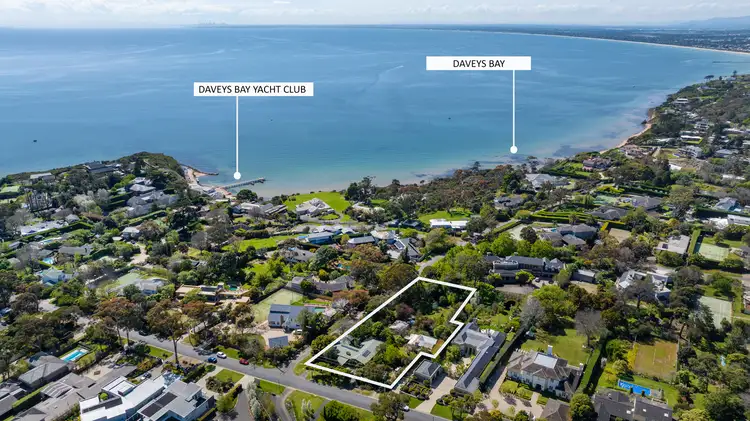 12-14 Daveys Bay Road, Mount Eliza VIC 3930