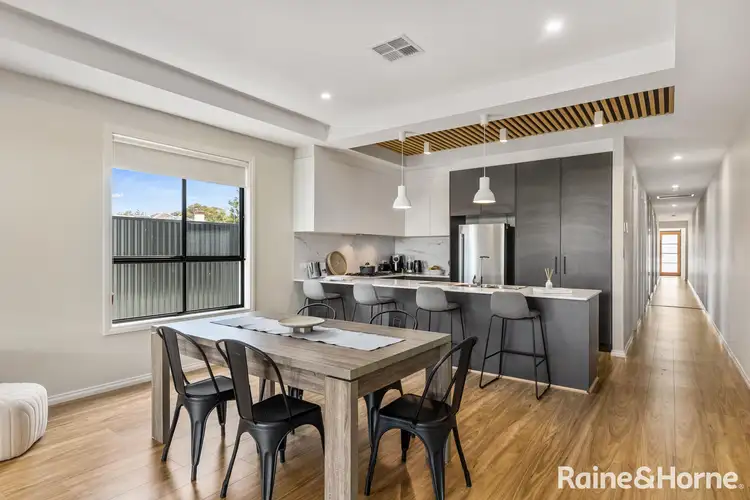 14b Basnett Street