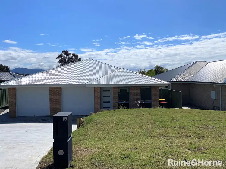 15 Bendigo Circuit, Nowra NSW 2541