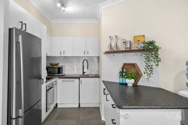 2/36 Jellicoe Street, Coorparoo QLD 4151