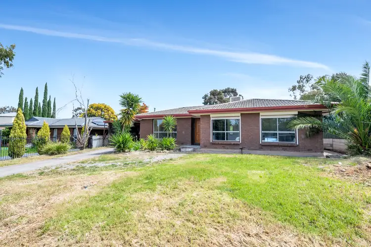 8 Chapman Crescent, Redwood Park SA 5097