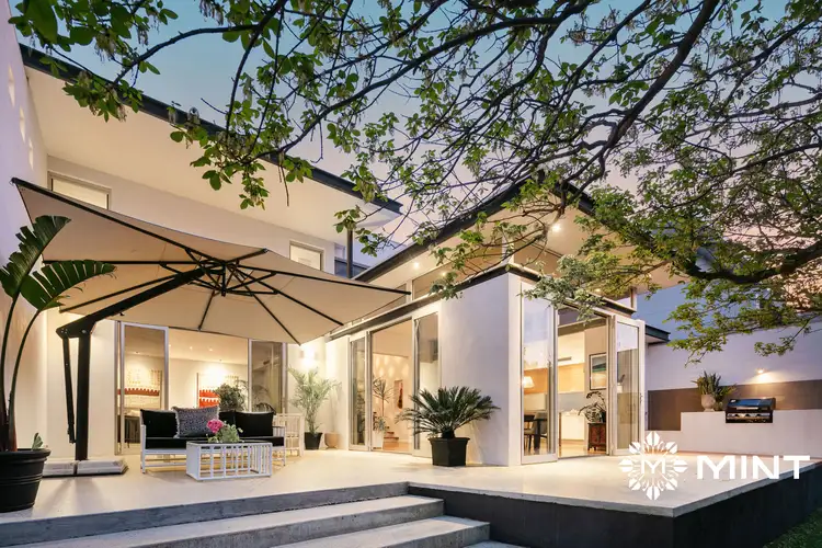 4 Graham Court, Cottesloe WA 6011