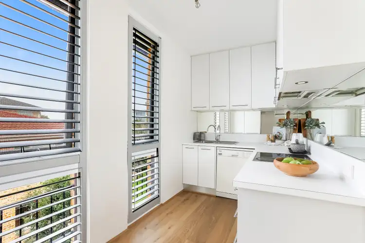 Fourth view of Homely apartment listing, 6/19 Roscoe Street, Bondi Beach NSW 2026