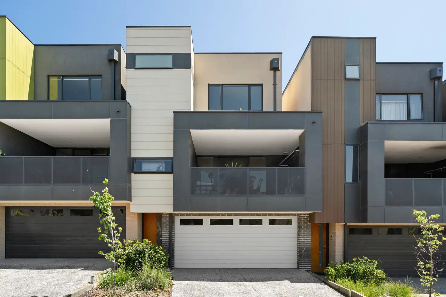 Main view of Homely townhouse listing, 4/1 Galbraith Close, Strathmore VIC 3041