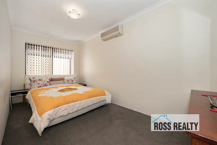 Sixth view of Homely villa listing, 1/15 Stanbury Crescent, Morley WA 6062