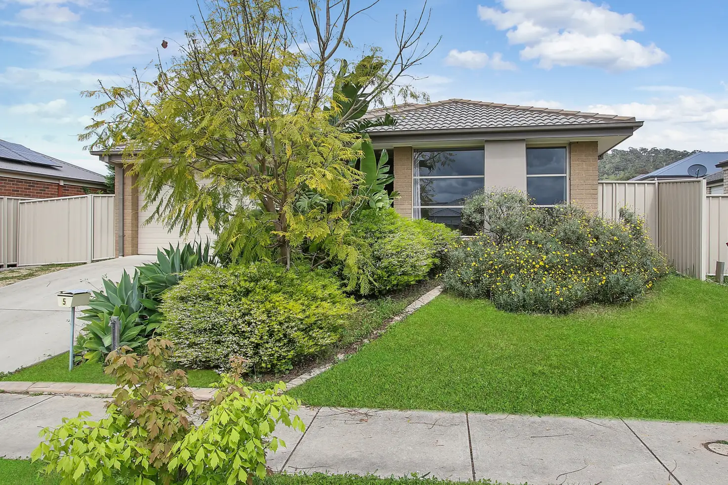 Main view of Homely house listing, 5 Mackey Street, Wodonga VIC 3690