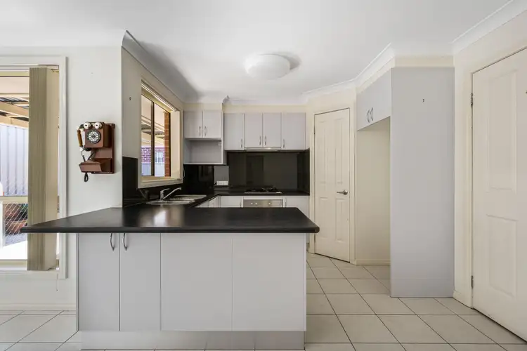 Fourth view of Homely house listing, 2 Dillagar Place, Springdale Heights NSW 2641