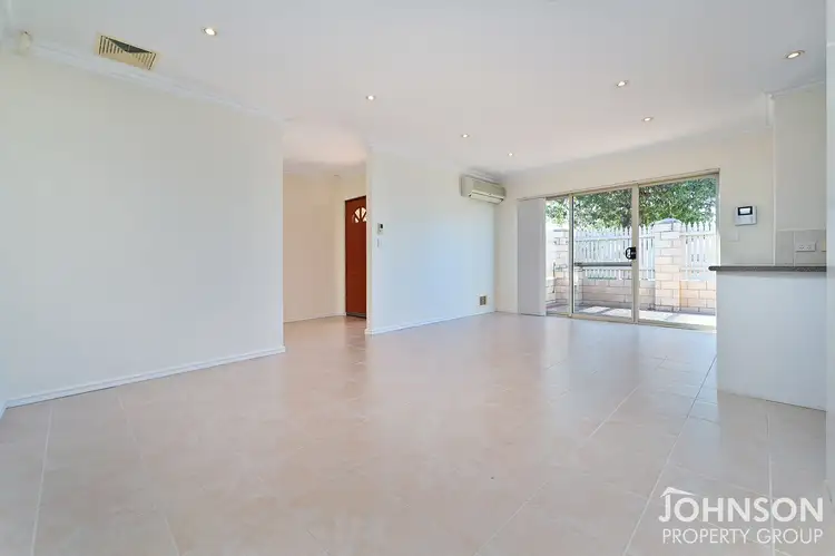 Sixth view of Homely villa listing, 4A Robertsbridge Road, Nollamara WA 6061