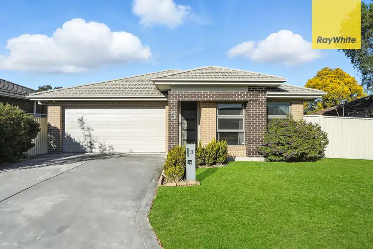 3 Clyde Avenue, St Clair NSW 2759