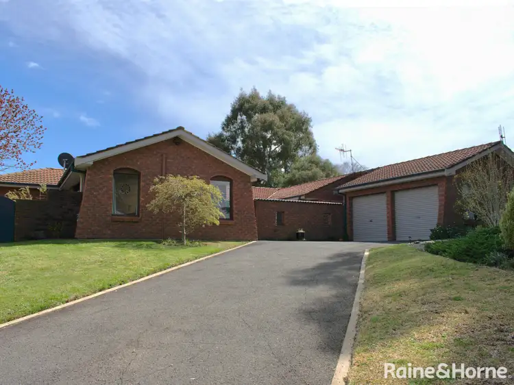 5 Lomas Close, Kelso NSW 2795