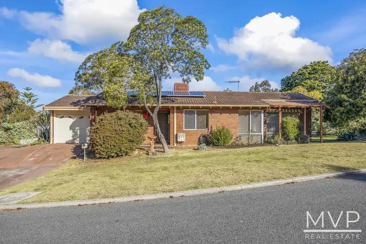 23A Moore Gardens, Kardinya WA 6163