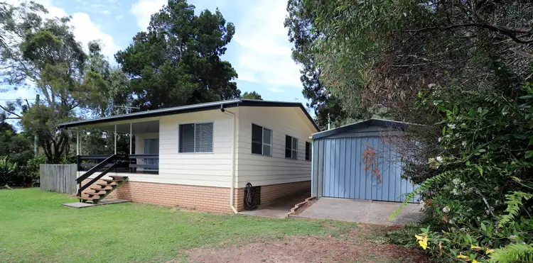 Second view of Homely house listing, 1 Oakes St, Coochiemudlo Island QLD 4184