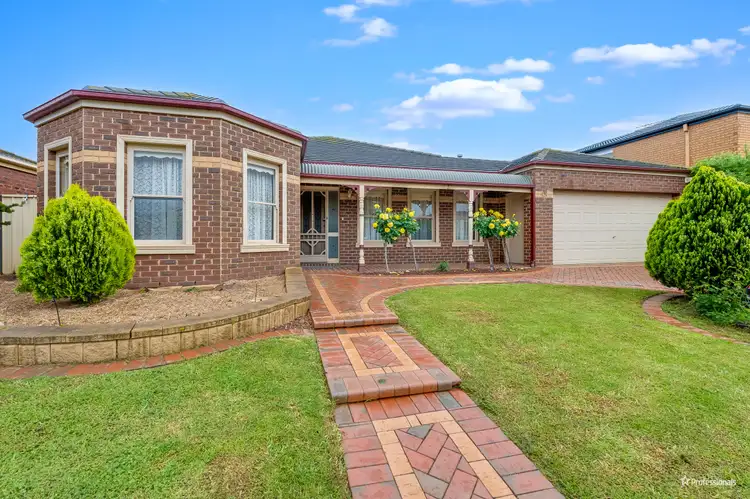 18 Selbourne Avenue, Werribee VIC 3030