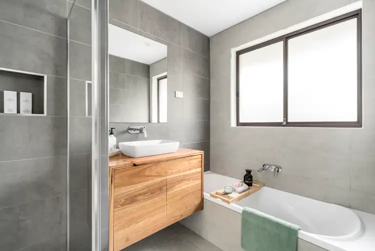 Fifth view of Homely house listing, 2 Gordon Street, Sunbury VIC 3429