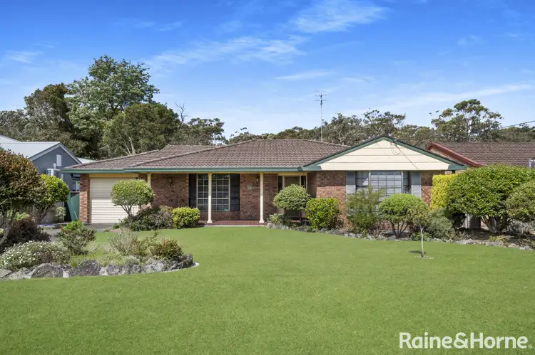 4 McLay Avenue, Shoalhaven Heads NSW 2535
