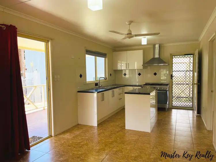 18 Main Street, Hivesville QLD 4612