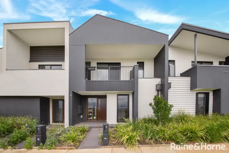 Main view of Homely house listing, 8 Magenta Walk, Tarneit VIC 3029