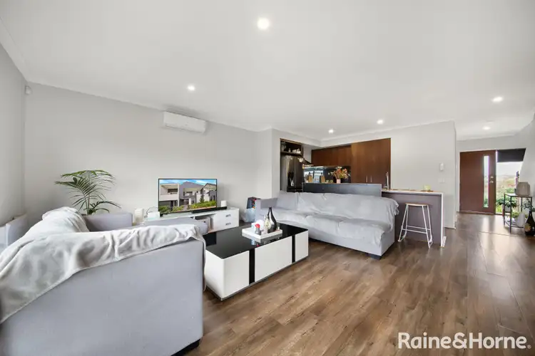 Second view of Homely house listing, 8 Magenta Walk, Tarneit VIC 3029