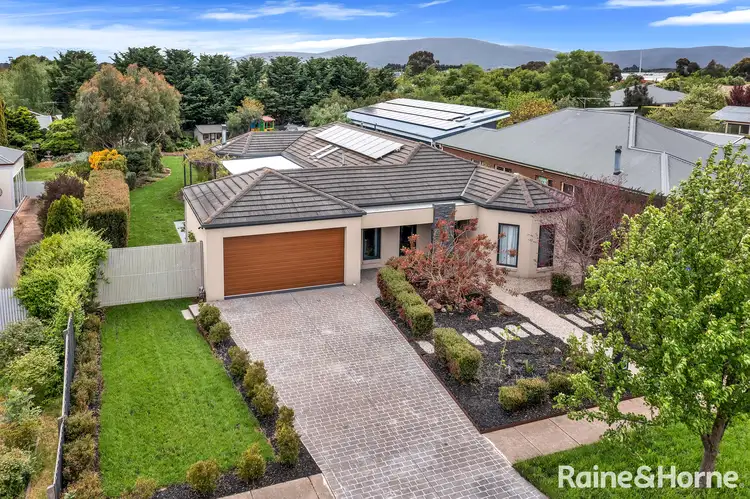 15 Dalray Crescent, New Gisborne VIC 3438