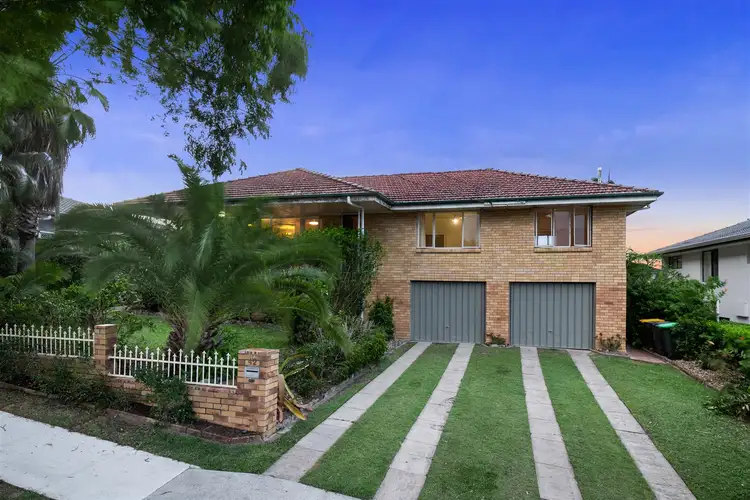 Main view of Homely house listing, 42 Cresthaven Drive, Mansfield QLD 4122